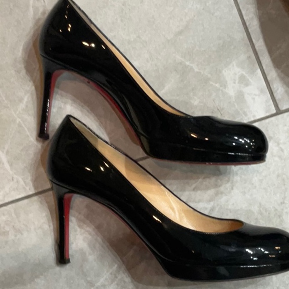 Black Patent Leather Platform Pumps